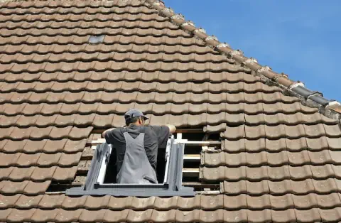 Pose de velux - Cons-la-Grandville